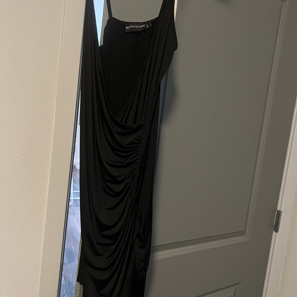 BLACK DRESS🔥 NEVER WORN